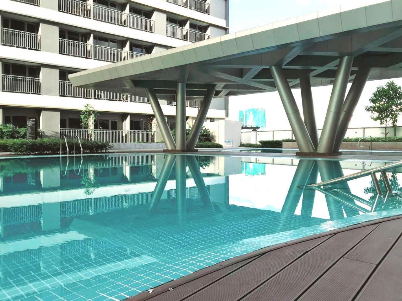 Cairong Inn Condominium Pool Tv With Netflix Fame Residences Mandaluyong Exteriér fotografie